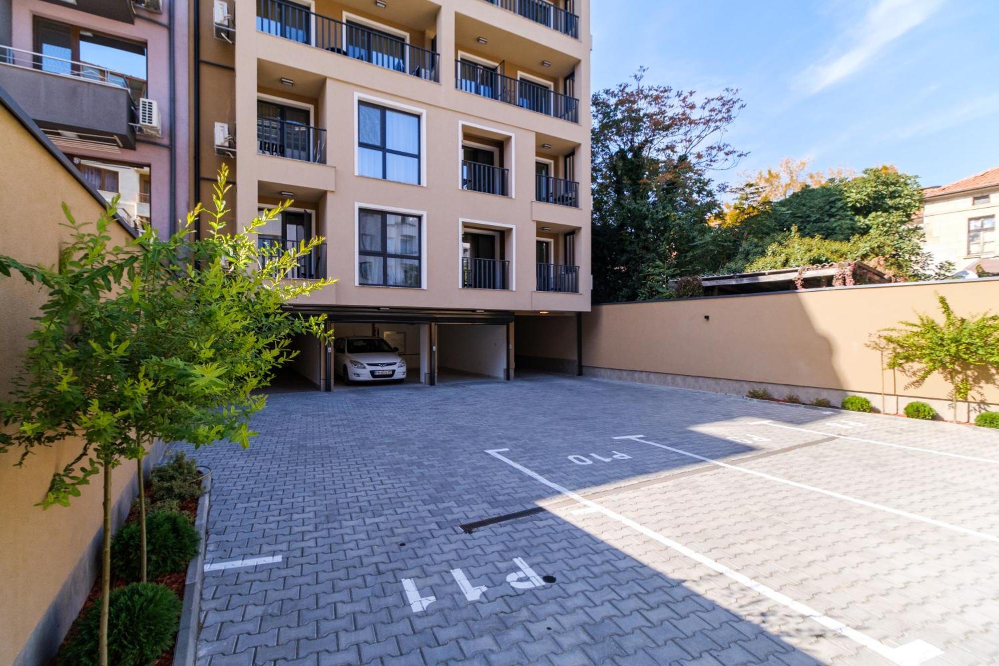 Ldv 13 1-Bedroom Apartments Free Private Parking 플로브디프 외부 사진